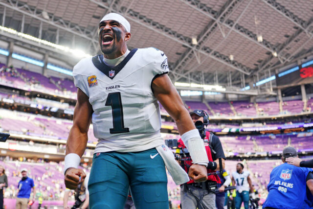 Stúpenci NFL reagujú na to, že rozhodcovia odmietli fumble Jalena logo pochodového šialenstva
