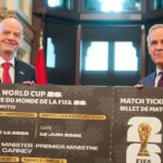 Prezident FIFA Gianni Infantino predstavuje kanadského premiéra Marka Carneyho Kanadský otvorový lístok