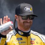 Jeb Burton, po havárii auta na Charlotte Motor Speedway - Source: Imagn