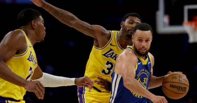 Takeaways Lakers: Bitky v treťom štvrťroku pokračujú, kedy sa vráti LeBron James? 

