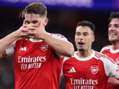 Thierry Henry zmenil pozíciu názvu zbierky o 2 kritické body, ktoré videl Viktor Gyokeres oslavuje gól Arsenalu.