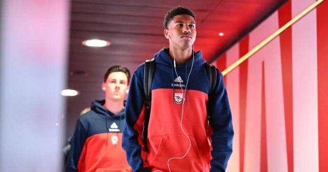 To je Andre Harriman-Annous? Mikel Arteta poskytuje mladým dospelým významnú Hviezda akadémie Arsenalu Andre Harriman-Annous bol menovaný do základnej jedenástky Mikela Artetu, aby sa v Carabao Cupe stretol s Brightonom.