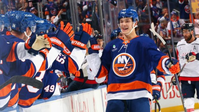 To najlepšie z NHL dnes: začiatok Matthewa Schaefera, čo si užiť 

