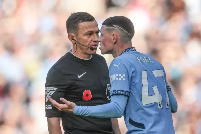 Tony Harrington bude rozhodovať Manchester City vs Everton 

