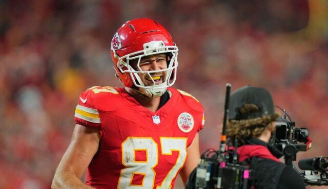 Travis Kelce ocenil Taylor Swift tancom na gól po hodnotení Travis Kelce ocenil Taylor Swift tancom na gól po hodnotení dokumentu