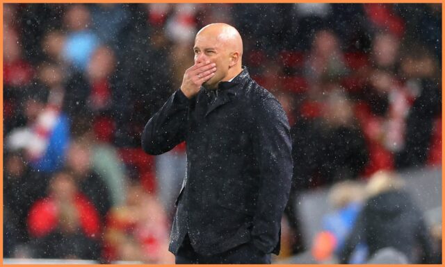 Tréner Liverpoolu Arne Slot pre zranenia Arne Slot kričal pokyny počas porážky Liverpoolu s Crystal Palace