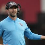 Tritánsky vedúci tréner Brian Callahan po 1-5 začínajúcich období