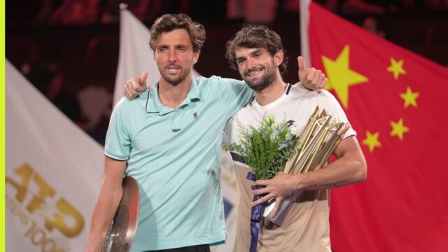 Valentin Vacherot a Arthur Rinderknech čelia nepredvídateľnosti Paris Masters napriek rozprávke zo Šanghaja 

