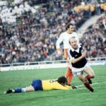 Archie gemmill kolesá na oslavu po zázrakoch proti Holandsku na Majstrovstvách sveta v roku 1978 v Argentíne
