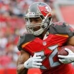 Vo veku 36 rokov zomrel bývalý celebrita Bucs Doug Martin