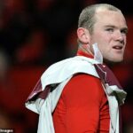 Wayne Rooney, ktorý bol na fotke v sezóne 2009/10 počas svojej najlepšej sezóny, hovorí, že sa „nudil“