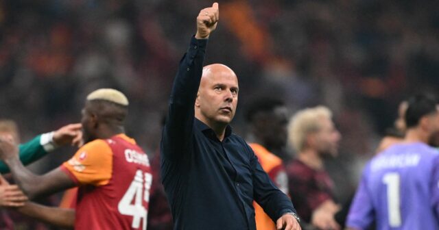 Zabudnutá hviezda Liverpoolu môže pomôcť Arnemu Slotovi vyhnúť sa kríze Arne Slot by sa mohol obrátiť na možnosť pod radarom, aby zmiernil krízu zranení Liverpoolu