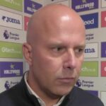 Zamestnávateľ Liverpoolu Arne Port zapletie do nemilosrdného rozhodnutia vlastnú skupinu.|Futbal|Športové aktivity