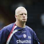 Iain Dowie sa predpokladá, že má vypočutie na High Court o konkurznej petícii od HMRC (na obrázku v roku 2006)