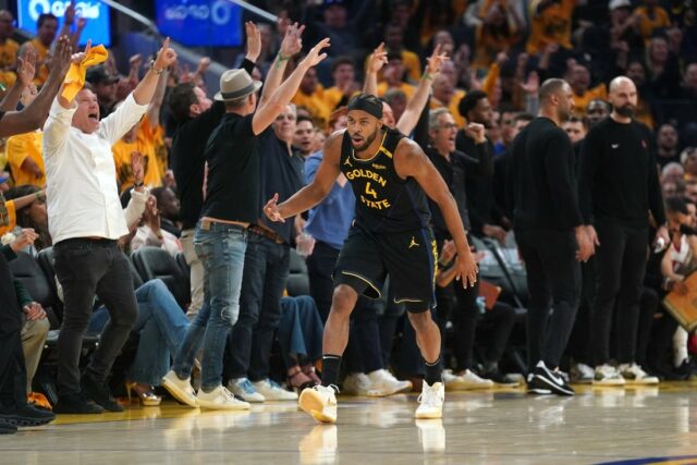 NBA: Rakety play-off-Houston u Golden State Warriors