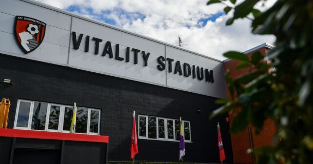 Žena obvinená po tom, čo bývalá hviezda z Bournemouthu prišla Žena obvinená po tom, čo bývalá hviezda z Bournemouthu prišla pri hororovej havárii o nohu | Futbal | Šport