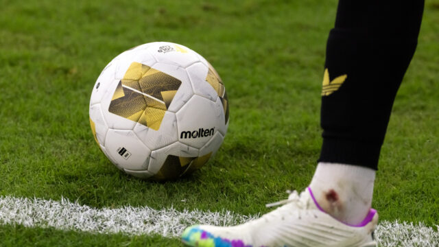 „Frustrujúci“ Tottenham Ace odporučil zahrnúť „ešte viac do svojej videohry“ 

