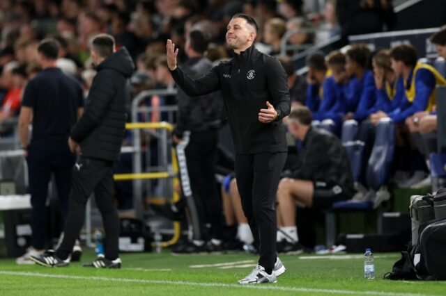 „Hard Choice“- Supervízor EFL prepustený po výsledkoch „sklamaný predpoklad“ 

