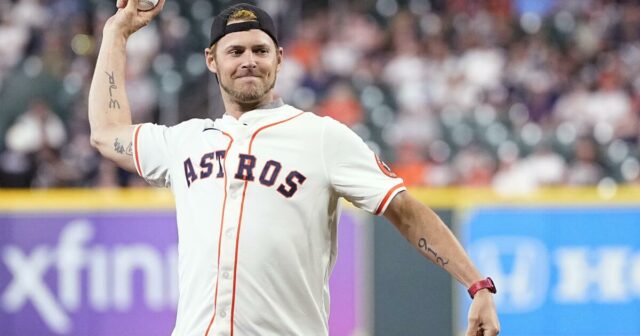 „Len hrám na päte“: Josh Reddick na svojom tweete Yoshinobu „Len hrám na päte“: Josh Reddick na svojom tweete Yoshinobu Yamamoto