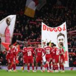 Smrť Dioga Jotu má vplyv na jeho spoluhráčov a atmosféru na Anfielde, hovorí Stephen Warnock