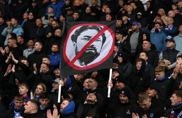 „Môj presný návrh“- Meny Ally McCoist Supervízor Rangers mal mať pridelený skôr ako Russell Martin 

