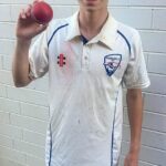 Rozbitá kriketová komunita sa zišla, aby oslávila život Bena Austina, mladíka, ktorý tento týždeň zomrel po tom, čo ho loptička zasiahla do krku pri odpalovaní do siete.