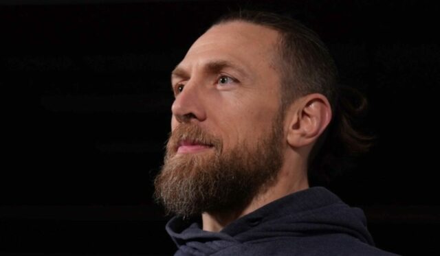 „Prospieva im“ – člen Siene slávy chráni názor Bryana Danielsona, že AEW je mimoriadne úžasné ako WWE (Unikátne) 

