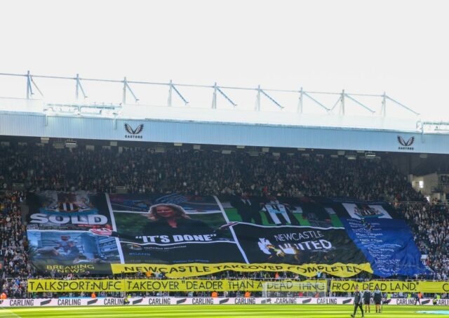 „Vyrobené, aby vyzerali blázon“- Simon Jordan robí požiadavku Newcastle prijatím 4 roky od notoricky známej citácie 

