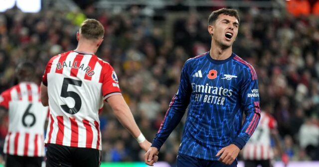 Ďalších päť zápasov Arsenalu v Premier League v porovnaní s Martin Zubimendi počas zápasu Sunderland vs Arsenal