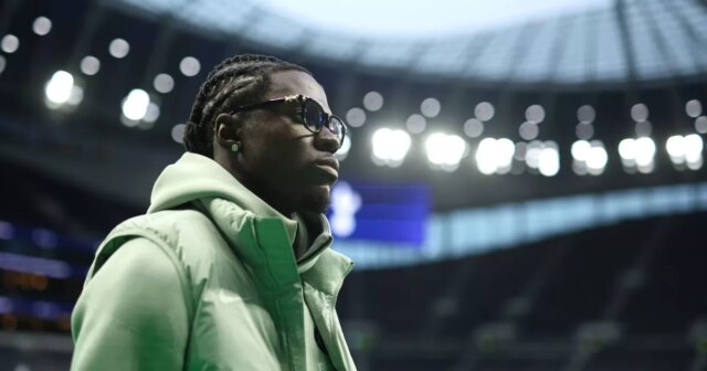 Romeo Lavia na štadióne Tottenhamu Hotspur