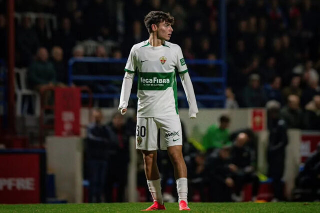 20-ročný španielsky stredopoliar v skautingu Manchestru City 20-ročný španielsky stredopoliar v skautingu Manchestru City