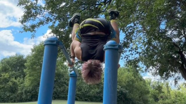 28-ročná hviezda AEW odhaľuje, prečo sú na neho všetci nadržaní 28-ročná hviezda AEW odhaľuje, prečo sú na neho všetci nadržaní