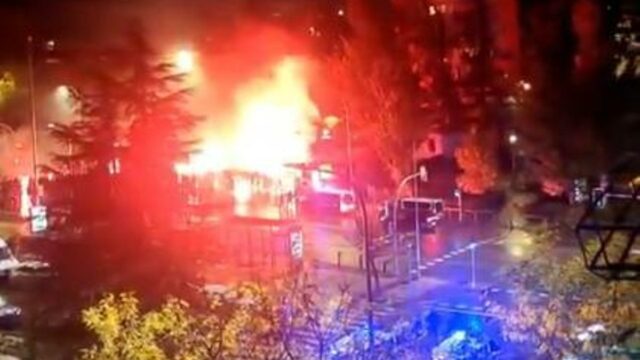 400 ultras sa stretne pred Rayo Vallecano-Lech Poznaň Ultras Lech Poznan sa stretnú s Rayovou skupinou Bukaneros.