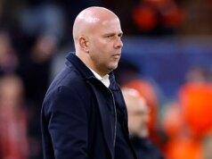 5 vecí, ktoré povedal Jurgen Klopp o Arne Slotovi po „kriminálnom“ začiatku Liverpoolu Arne Slot sa pozerá