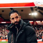 Ruben Amorim stojí pred rozhodnutím, či privedie hráča akadémie na cestu Man Utd do Tottenhamu