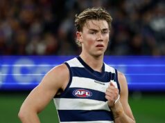 AFL je zatratený za to, ako zaobchádzal s futbalovou hviezdou počas jeho tajného utrpenia zo znásilnenia Hráčska asociácia AFL kritizovala AFL za to, ako riešila právny prípad Tannera Bruhna po tom, čo boli v utorok stiahnuté obvinenia zo sexuálneho napadnutia proti nemu.