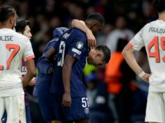 Achraf Hakimi z PSG odchádza v slzách po divokom Luisovi Díazovi Achraf Hakimi z PSG odchádza v slzách po divokom Luisovi Díazovi