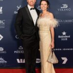 Bývalý výkonný riaditeľ South Sydney Rabbitohs, Jeremy Scott a jeho partnerka Elizabeth Afrakoff, sa ocitli v centre bizarného právneho sporu s Eminemom.