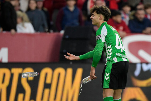 🚨Aktuálna správa: Sevillské derby pozastavené Download app from appStore