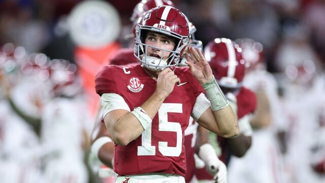 Alabama klesla na 10. miesto v najnovšom hodnotení College Football Playoff
