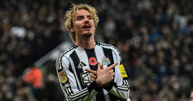 Alan Shearer pripúšťa, že jeden nedostatok Nicka Woltemadeho ovplyvňuje výsledky Nick Woltemade oslavuje