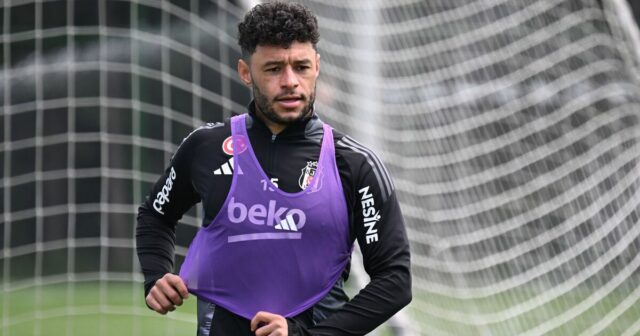 Alex Oxlade-Chamberlain si vyberá lojalitu medzi Arsenalom a Liverpoolom | Alex Oxlade-Chamberlain si vyberá lojalitu medzi Arsenalom a Liverpoolom | Futbal | Šport