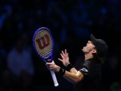 Alex de Minaur sa bráni „poriadnemu zlomeniu srdca“, aby udržal posledné štyri nádeje ATP Finals nažive Miguel Delaney: Vo futbale
