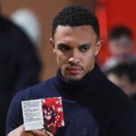 Alexander-Arnold posiela emotívny hold Diogo Jota | Futbal | Šport