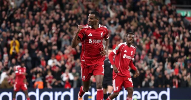 Alexandra Isaka si všimli v Liverpoole 0:7 Man Utd po Zdá sa, že JJ Gabriel vytiahol oslavu Alexandra Isaka po tom, čo skóroval za Manchester United