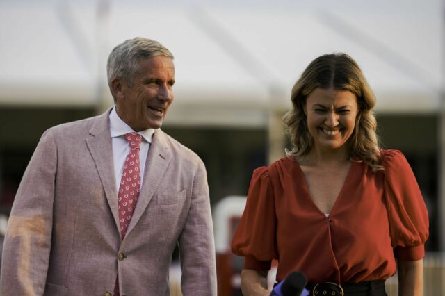 Amanda Balionis oslavuje Deň veteránov v Miami (obrázok cez Instagram @balionis)