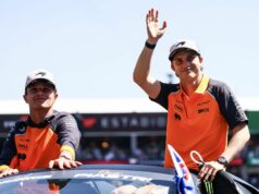 Andrea Stella odhaľuje „praktické“ pravidlá, ktoré boli v boji o titul uvalené na Landa Norrisa a Oscara Piastriho Lando Norris a Oscar Piastri na Veľkej cene Španielska - Zdroj: Getty