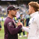 Anglicko odpovedalo na svoju dvojdňovú porážku v prvom Ashes Teste v Perthe pridaním ďalšieho tréningu do svojich príprav na budúci týždeň kľúčový zápas ružovej lopty v Brisbane's Gabba.