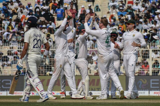 "Ani Kohli a Tendulkar nemôžu prežiť" Harbhajan Singh. (Poďakovanie za obrázky: Getty)