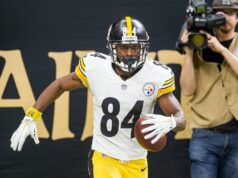 Antonio Brown zatknutý na základe obvinenia z pokusu o vraždu, vydaný do USA Syndikácia: USA TODAY